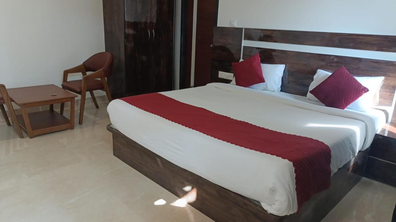 Mountain Hill Resort Lonavla Exterior foto